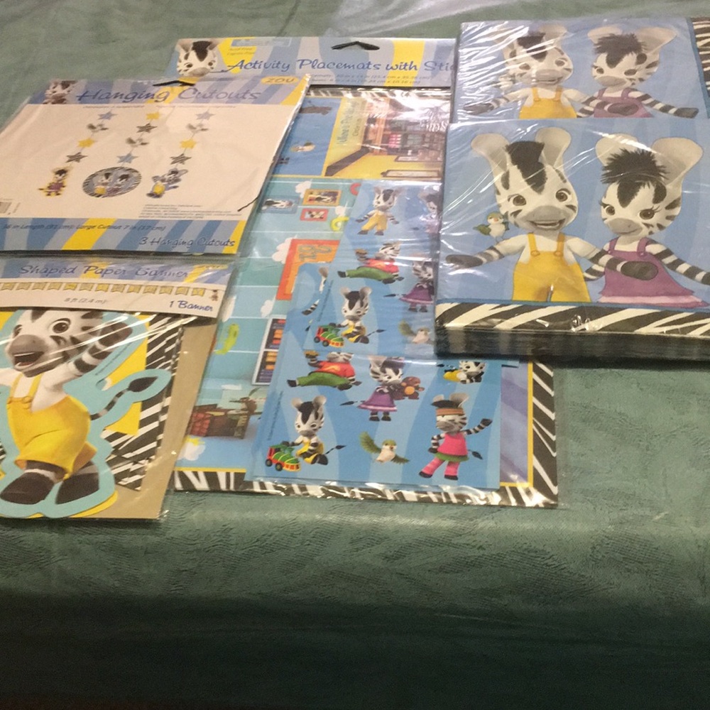 ZOU Zebra 44Pc Birthday Party set NEW Activity Place Mats 8ft Banner Decor &more